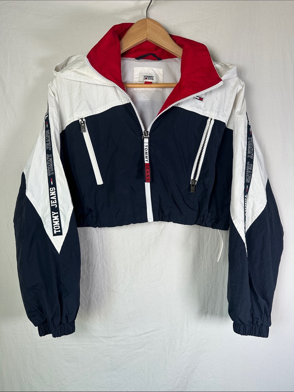 Tommy Hilfiger Tommy Jeans Cropped Mesh-Lined Jacket in Navy, White, Red